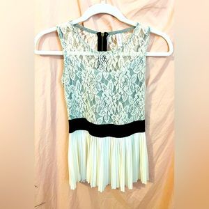 Gorgeous Off White Sleeveless Top
